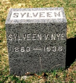 Photo of Sylveen Nye's grave by Peggy Jean Ledbetter